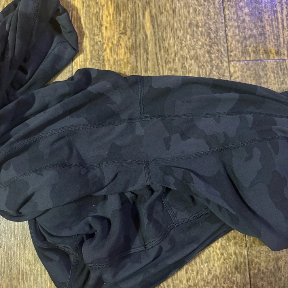 Lululemon Align Camo Joggers - Picture 5 of 5